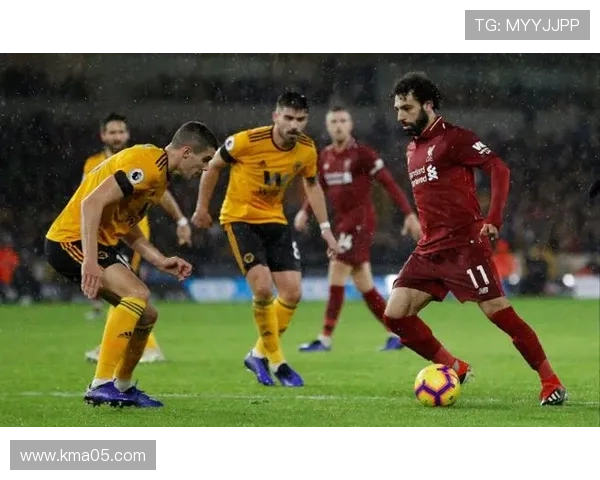 水晶宫逼抢体系近期表现稳健,防守反击效率持续提升 水晶宫逼抢体系近期表现稳健,防守反击效率持续提升