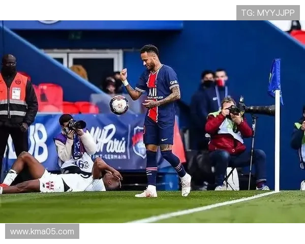 内马尔欧冠巅峰表现解析：关键战影响力到底有多强