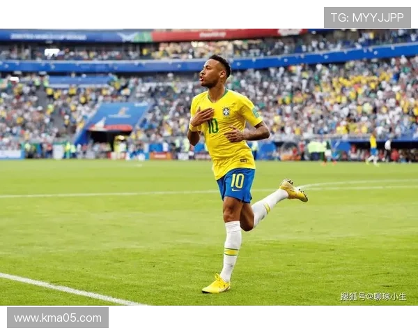 拉菲尼亚与内马尔:进攻效率及战术角色对比分析 拉菲尼亚与内马尔:进攻效率及战术角色对比分析