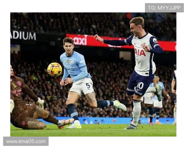 曼城阵容老化问题显现,更新节奏滞后影响争冠形势,中场控制力面临考验 曼城阵容老化问题显现,更新节奏滞后影响争冠形势,中场控制力面临考验